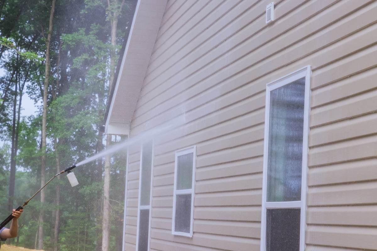 Professional residential house washing service