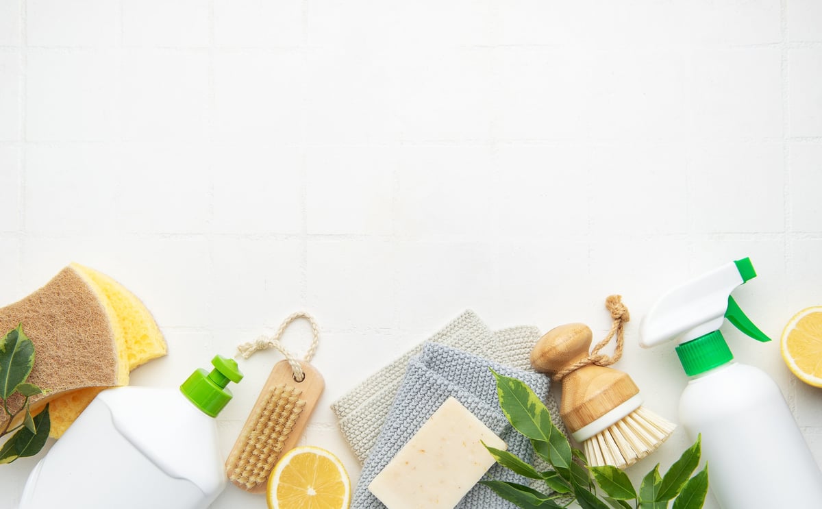 Eco-friendly green cleaning products and sustainable home maintenance